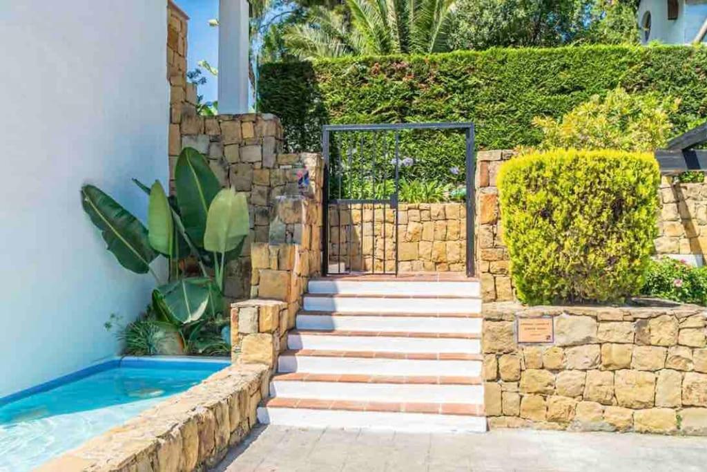 Luxury Apartamento En Rio Real Марбеля Екстериор снимка